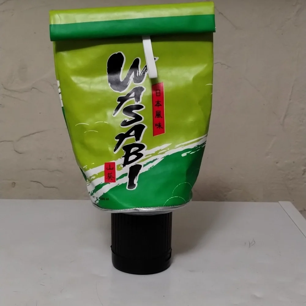 Really Cool Wasabi Tube Hanging Tissue Dispenser - Picture 3 of 11